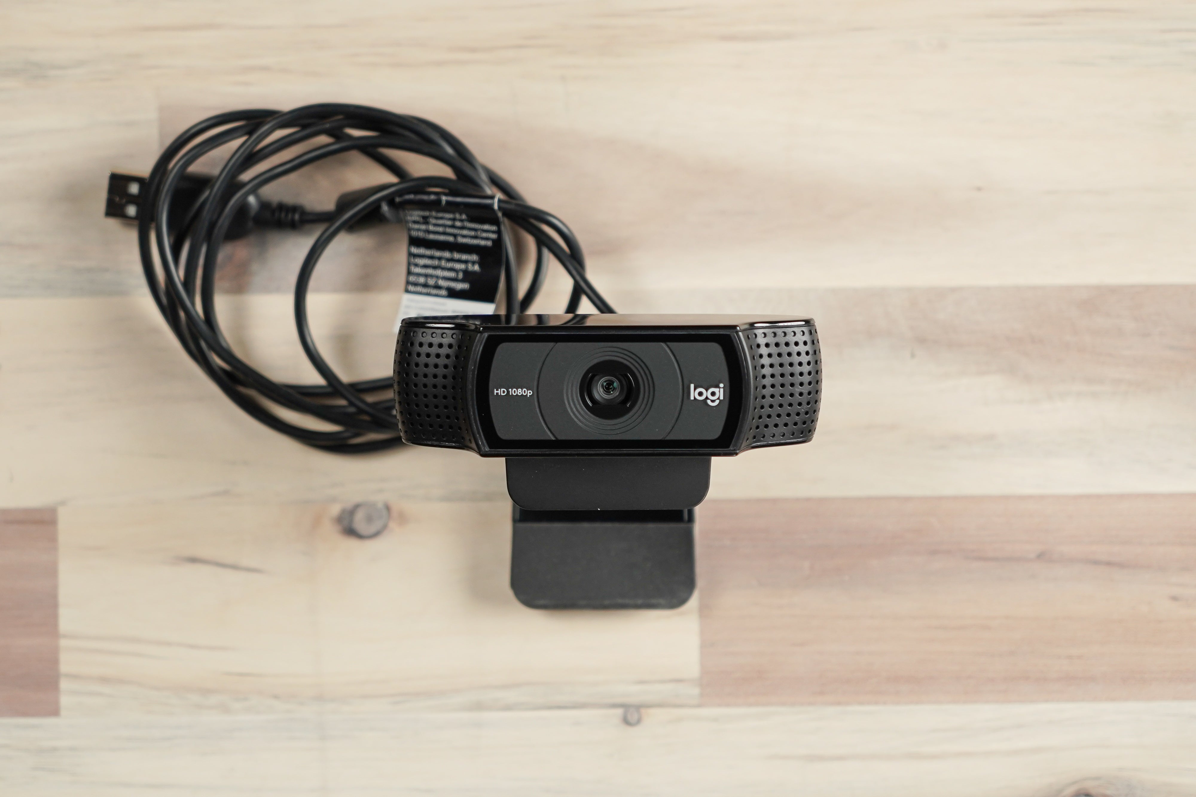 Logitech C920S HD Pro Webcam - Widescreen Video Calling and Recording, 1080p Streaming Camera, Desktop or Laptop Webcam